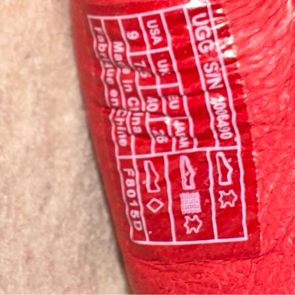 UGG moccasin - Picture 4 of 4